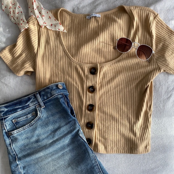 Zara Tops - ZARA Trafaluc Button scoop neck top